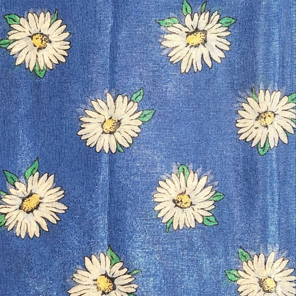 Bloomingdale's Polyester Daisy Print Scarf